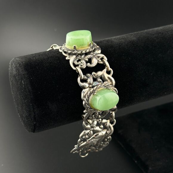 Vintage Silver Tone Repousse Metal Green Nephrite Floral Panel Bracelet 6.5-6.75 - Picture 10 of 13